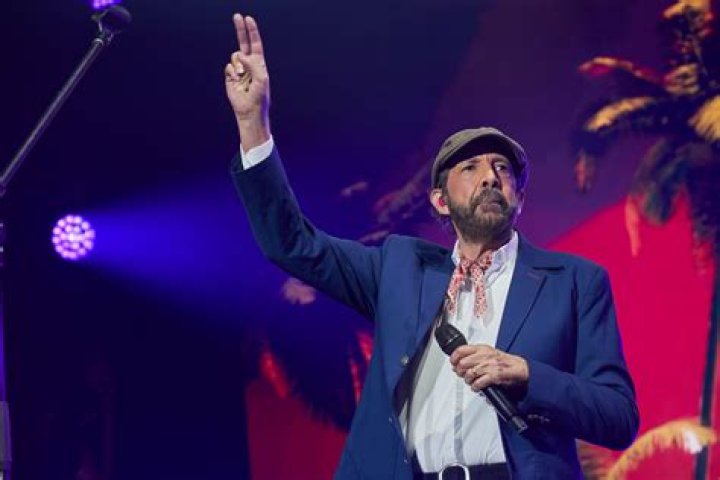 Juan Luis Guerra (Cantante de Música Mundial) - Edad, cumpleaños, biografía, hechos, familia, patrimonio neto, altura y más