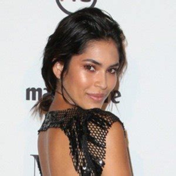 Juliana Herz (Model) - Age, Birthday, Bio, Facts, Family, Net Worth, Height & More