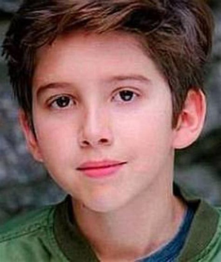 Kadan Rockett (Magician) - Age, Birthday, Bio, Facts, Family, Net Worth, Height & More