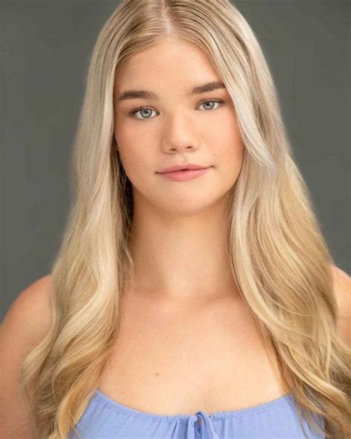 Kadence Kendall Roach (TV Actress) - Age, Birthday, Bio, Facts, Family, Net Worth, Height & More