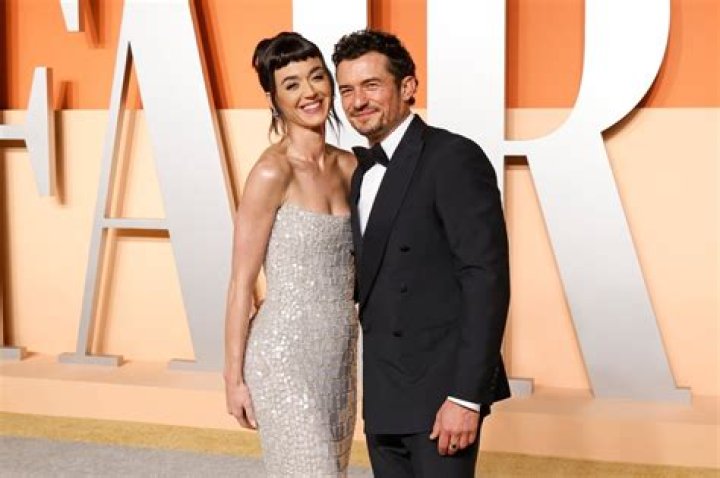 Katy Perry Pays $50,000 To Go On Date With BF Orlando Bloom And There’s A Good Cause Behind It
