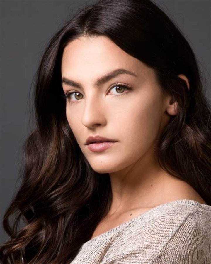 Kayla Compton Biography - Wiki, Height, Age, Husband, Movies, Family & More