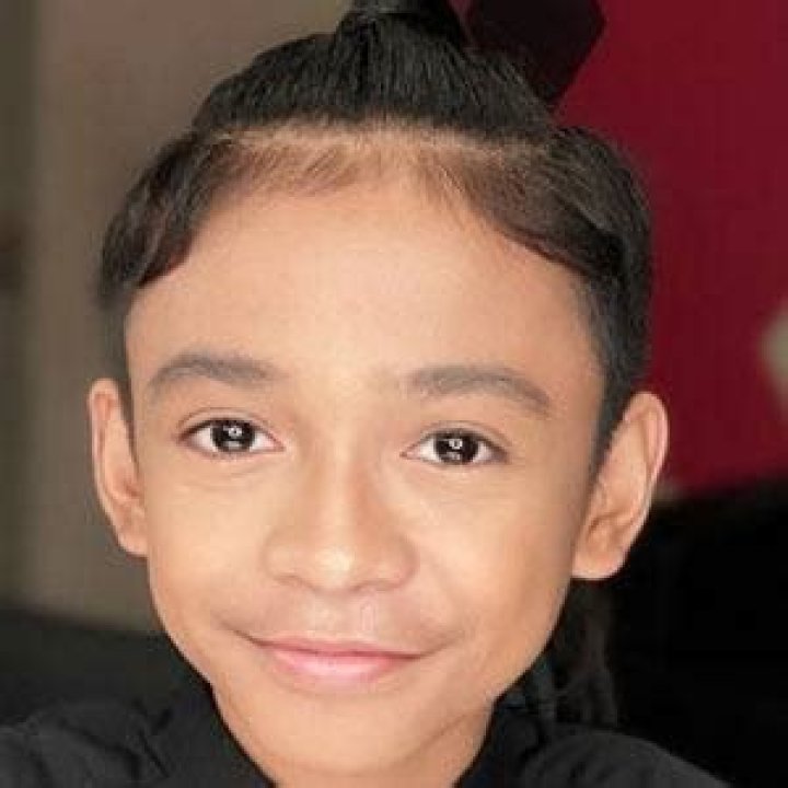 Keifer Sanchez (Pop Singer) - Age, Birthday, Bio, Facts, Family, Net Worth, Height & More