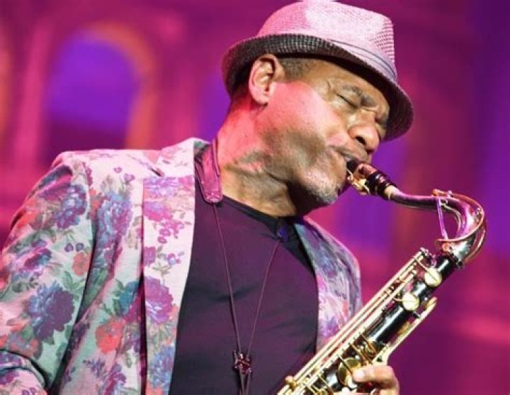 Kirk Whalum (Saxophonist) - Age, Birthday, Bio, Facts, Family, Net Worth, Height & More