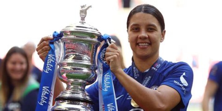 KissAndMakeup01 (Star di YouTube) - Età, compleanno, biografia, fatti, famiglia, patrimonio netto, altezza e altro