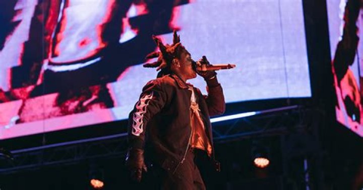 Kodak Black Celebrates "Super Gremlin" Going Platinum In 2 Months