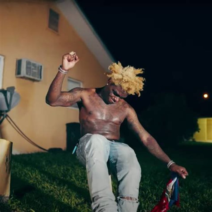 Kodak Black Interpolates NBA Youngboy Bars On "Senseless"