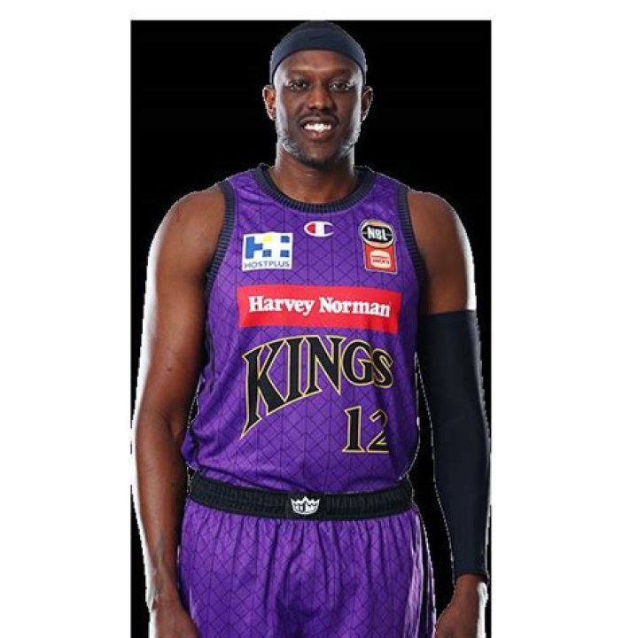 Kouat Noi Biography, Age, Height, Wife, Net Worth, Family