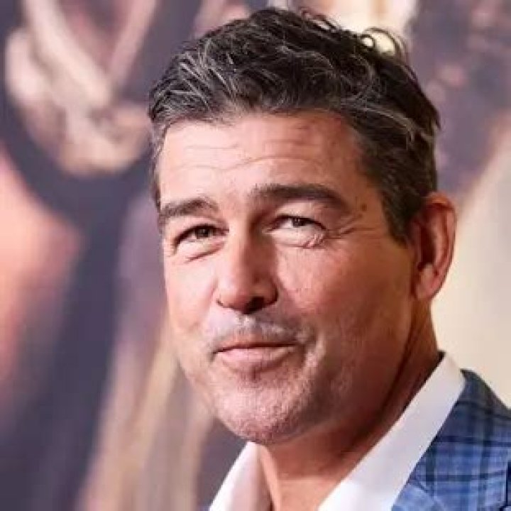 Kyle Chandler Net Worth, Age, Birthday, Wikipedia, Who, Nationality, Biography
