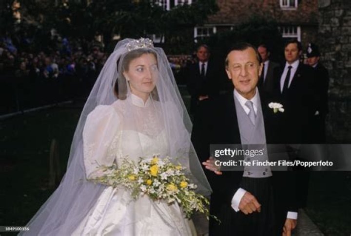 Lady Amanda Ellingworth Biography, Age, Height, Husband, Net Worth, Family