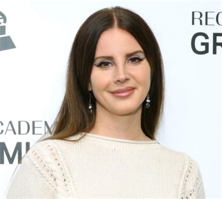 Lana Del Rey Net Worth Update. See How Rich This American Singer and Songwriter Is. 2022