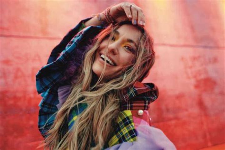 Lauren Daigle Net Worth - CelebNetWorth