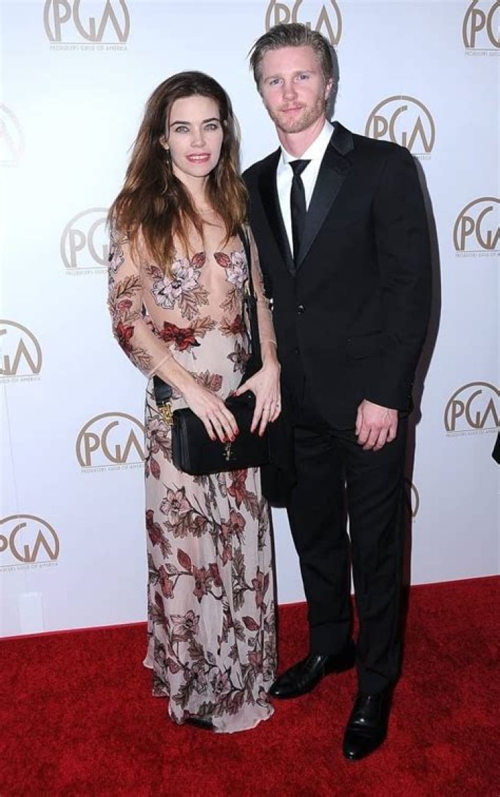 Laurence Luckinbill Bio, Wiki, Age, Height, Weight, Parent, Wife, Salary, and Net Worth.