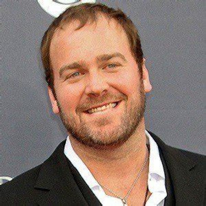 Lee Brice (Country Singer) - Age, Birthday, Bio, Facts, Family, Net Worth, Height & More