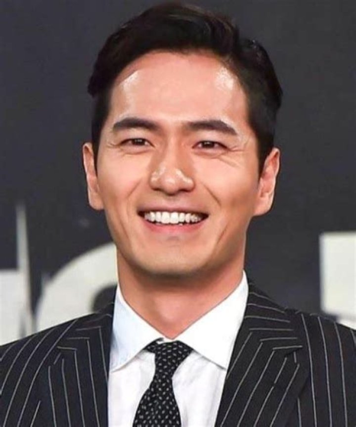 Lee Jin-kwon Biography, Age, Height, Wife, Net Worth, Family