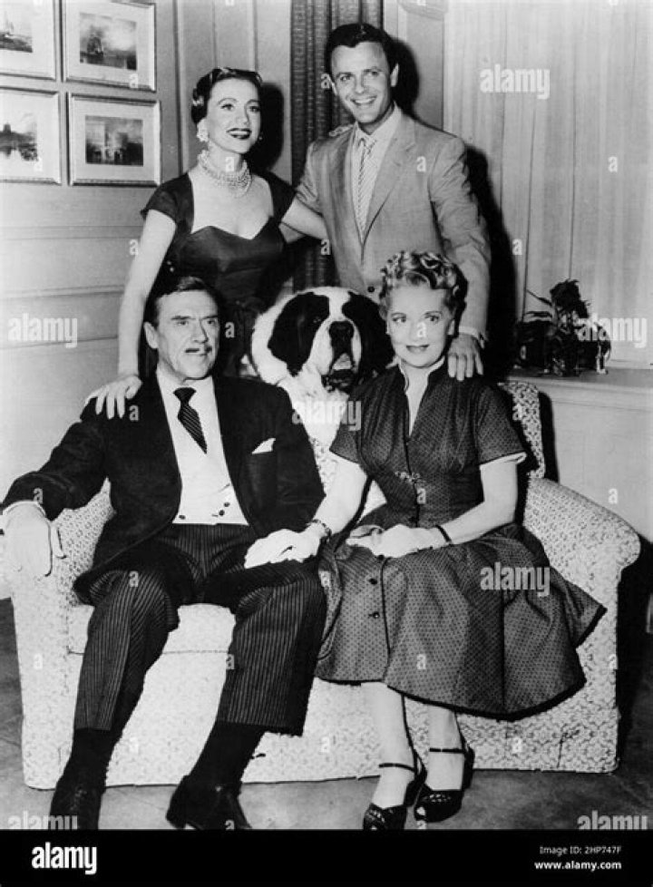 Leo G. Carroll (TV Actor) - Age, Birthday, Bio, Facts, Family, Net Worth, Height & More