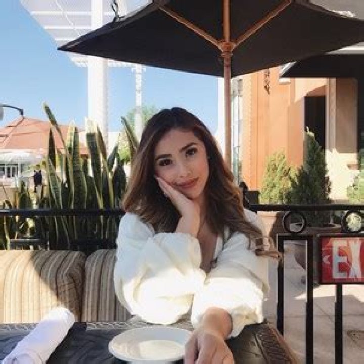 Leslie Hernandez Bio | Age, Wiki, Net worth, Bio, Height, Boyfriend, Pregnant|