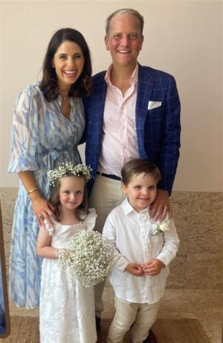 Liam O’Brien is Married to Wife: Amy Kincaid. Kids.