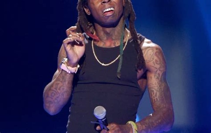 Lil Wayne in “Good Spirits” After Suffering 2 Seizures on His Private Jet