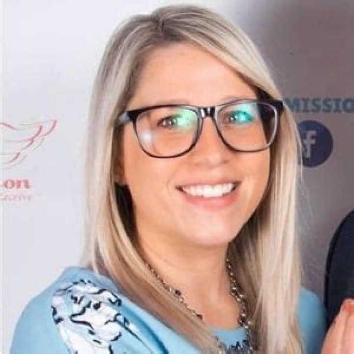 Lindsay Balmert (Facebook Star) - Age, Birthday, Bio, Facts, Family, Net Worth, Height & More