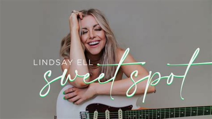 Lindsay Ell - CelebNetWorth