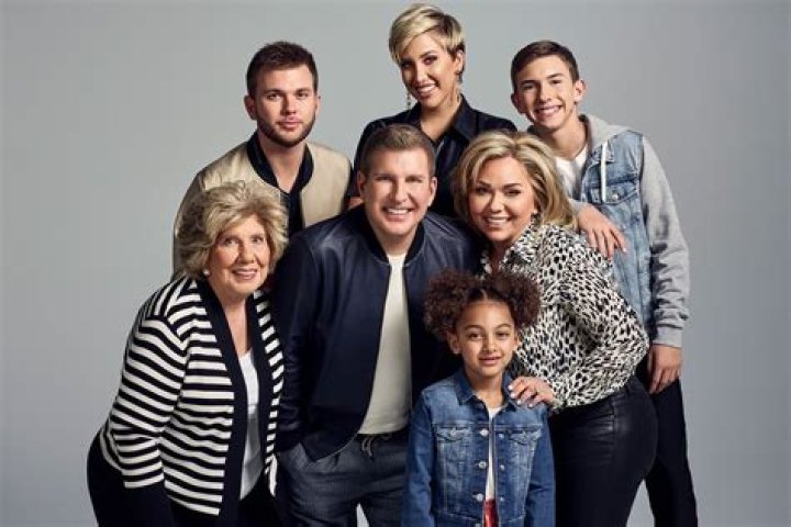 Lindsie Chrisley (Reality Star) - Age, Birthday, Bio, Facts, Family, Net Worth, Height & More