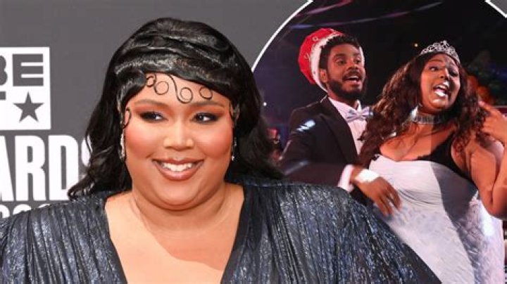 Lizzo Calls Out TikTok for ‘Taking Down’ Videos of Herself in a ‘Bathing Suit’: ‘I Wonder Why?’