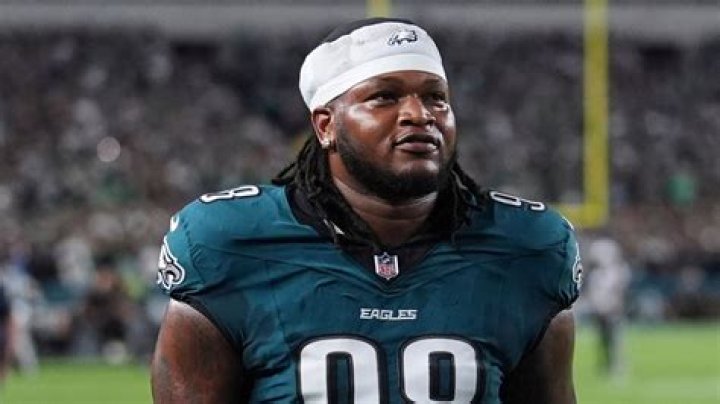 Lorenzo Carter contract, salary and net worth explored