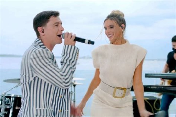 Love Is In The Air As YouTuber Lele Pons Gets Engaged To The Love Of Her Life Rapper Guaynaa