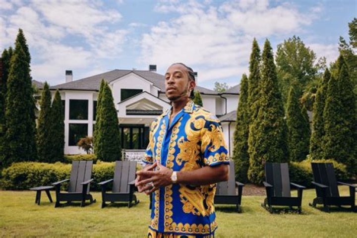 Ludacris Reveals His "Vices" In His Latest Video