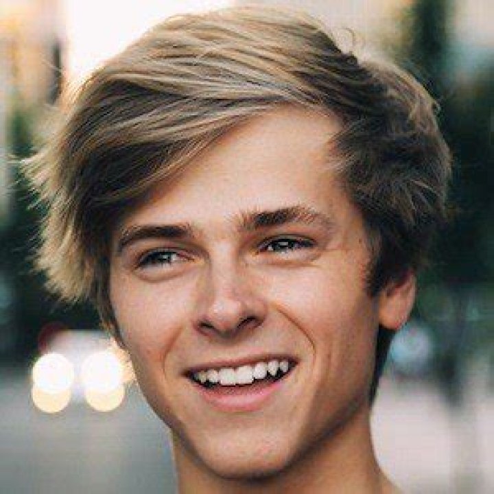 Luke Korns (YouTube Star) - Age, Birthday, Bio, Facts, Family, Net Worth, Height & More