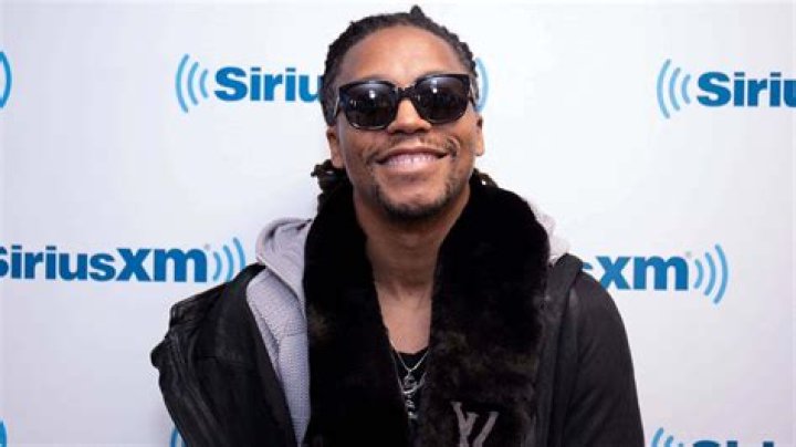 Lupe Fiasco Pays Tribute To MF DOOM With "Crosshairs" Freestyle