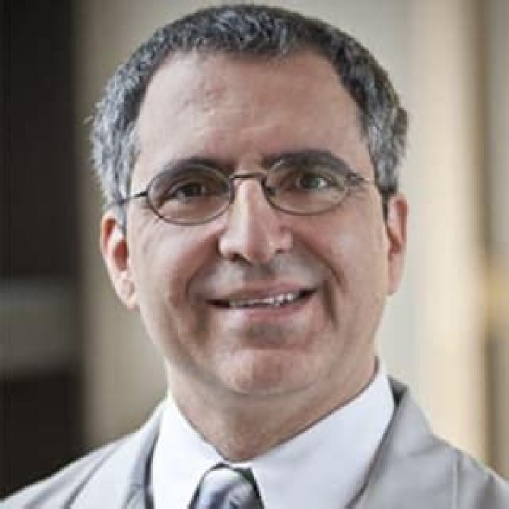 Dr. Mansour Razminia, MD – Elgin, IL
