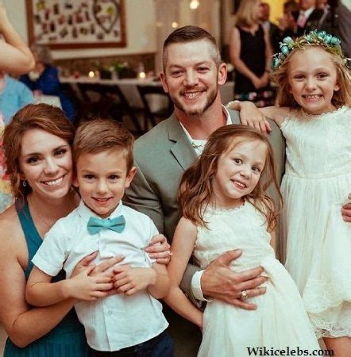 Matt Carriker Bio, Wiki, Age, Height, Wife, Children, Net Worth, YouTube