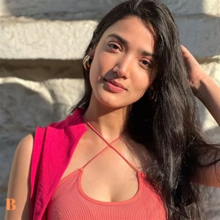 Medha Manjreka Height, Weight, Net Worth, Age, Birthday, Wikipedia, Who, Instagram, Biography