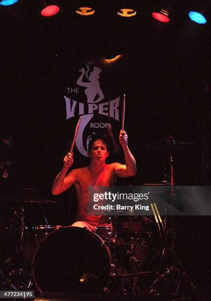 Michael Snoddy (Drummer) - Age, Birthday, Bio, Facts, Family, Net Worth, Height & More