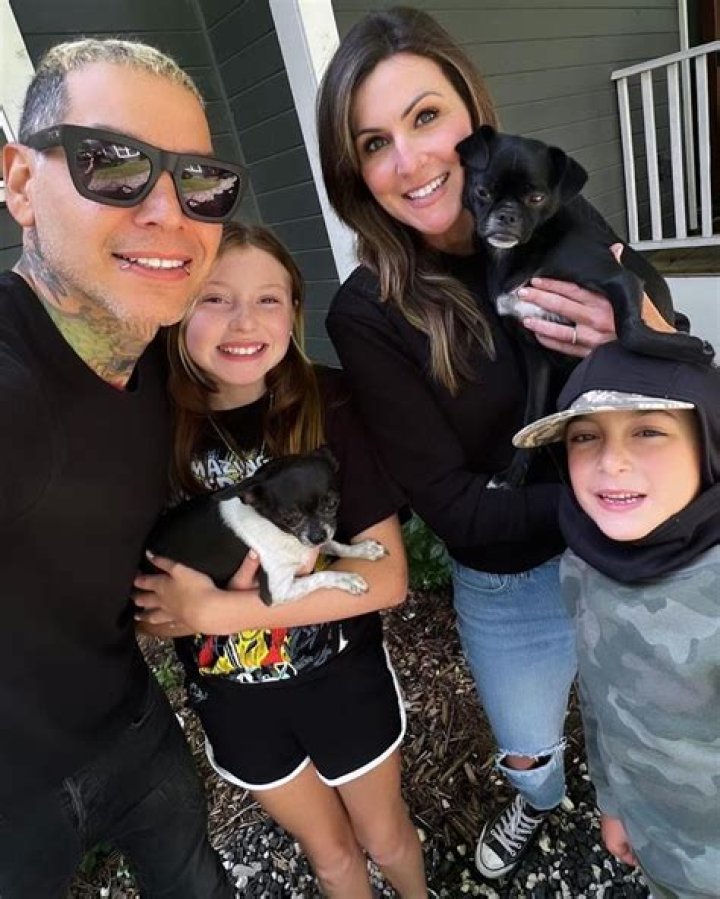 Mike Herrera: Wife, net worth, tattoos, smoking & body facts