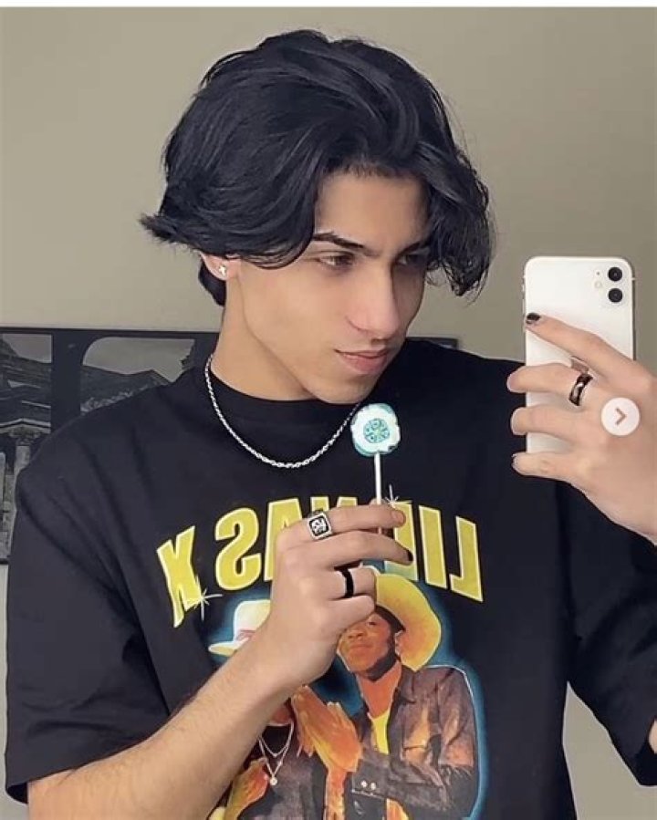 Milos Guzel (TikTok Star) - Age, Birthday, Bio, Facts, Family, Net Worth, Height & More