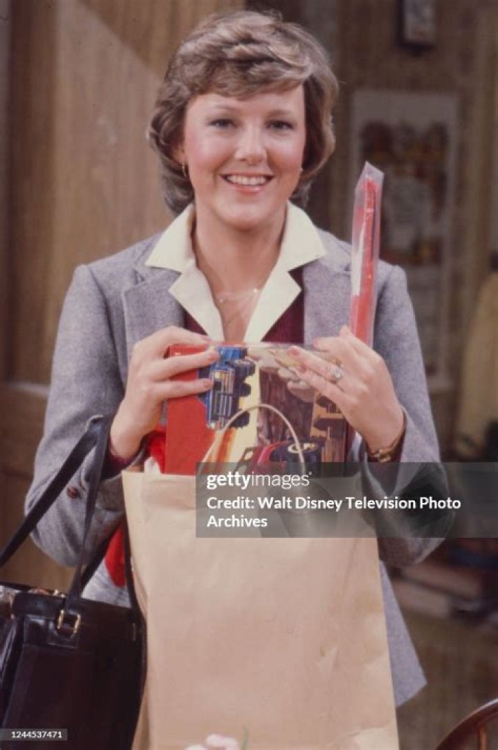 Miriam Flynn (Movie Actress) - Age, Birthday, Bio, Facts, Family, Net Worth, Height & More