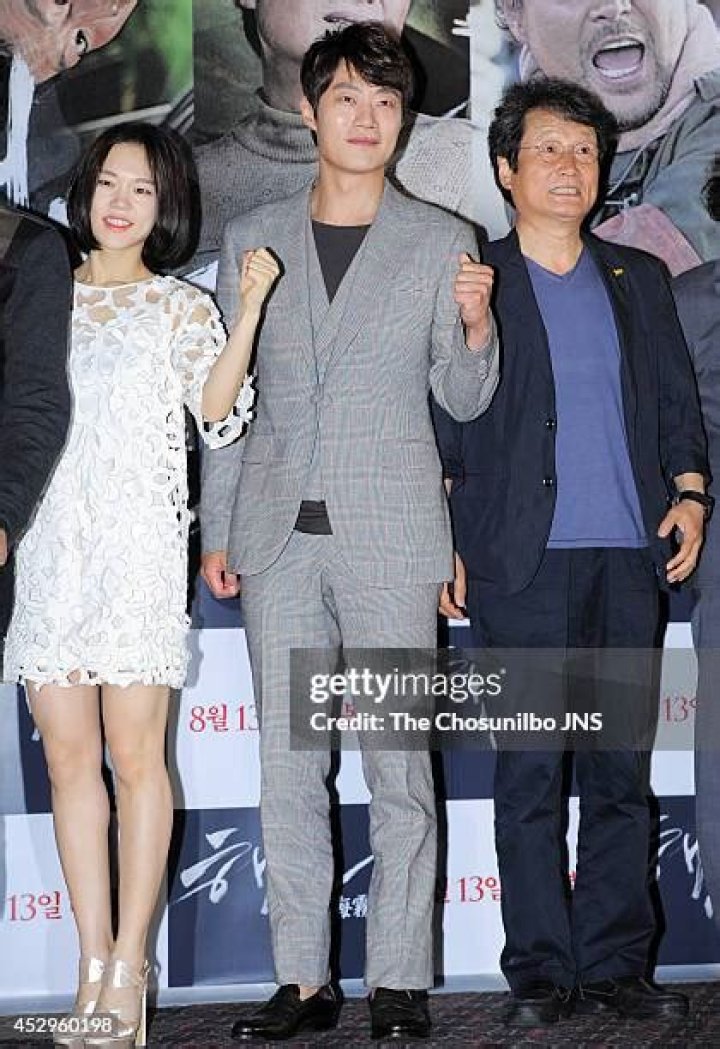 Moon Sung-keun Biography, Age, Height, Wife, Net Worth, Family