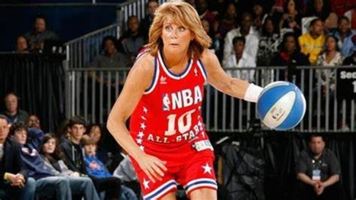 Nancy Lieberman (Basketball Player) - Age, Birthday, Bio, Facts, Family, Net Worth, Height & More