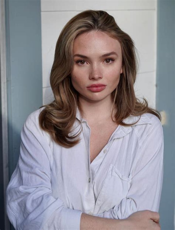 Natalie Alyn Lind Height, Weight, Net Worth, Age, Birthday, Wikipedia, Who, Nationality, Biography