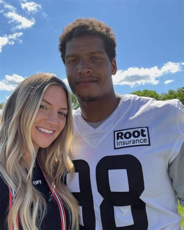 NFL Player Isaac Rochell’s Wife Allison Kuch Shows ‘Reality’ of Their Life on TikTok! Job, Marriage Details