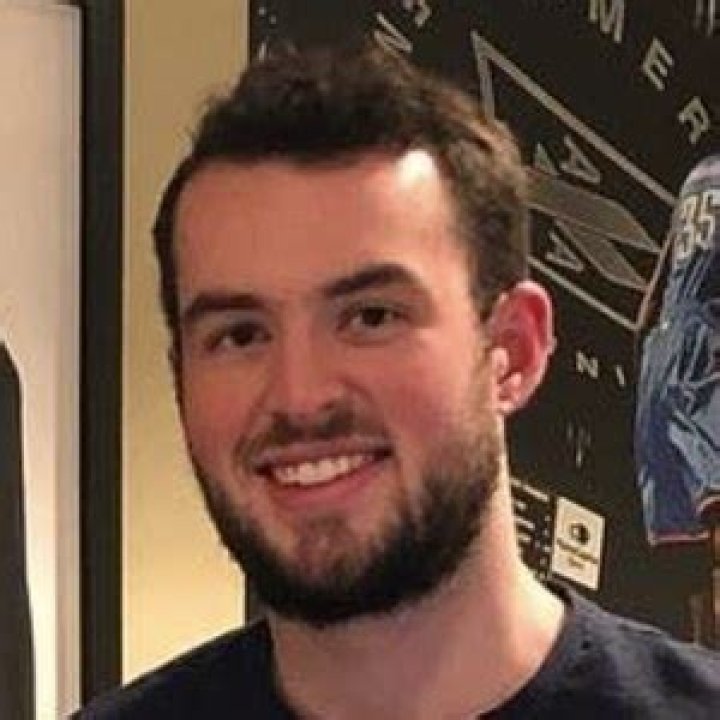 Nick runthefutmarket (Twitch Star) - Age, Birthday, Bio, Facts, Family, Net Worth, Height & More