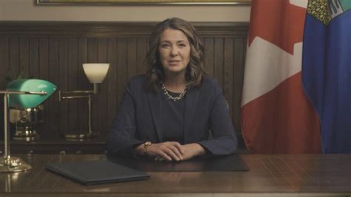 Nicolette Pearse: 10 Fast Facts You Should Know About