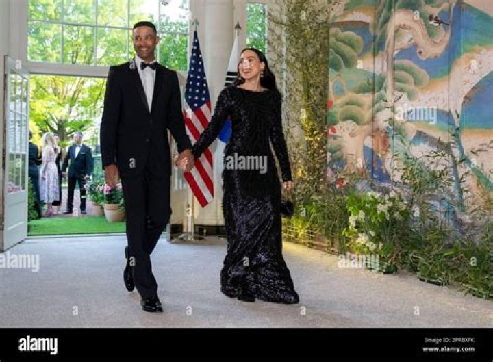 Nikolas Ajagu – Celebsgraphy