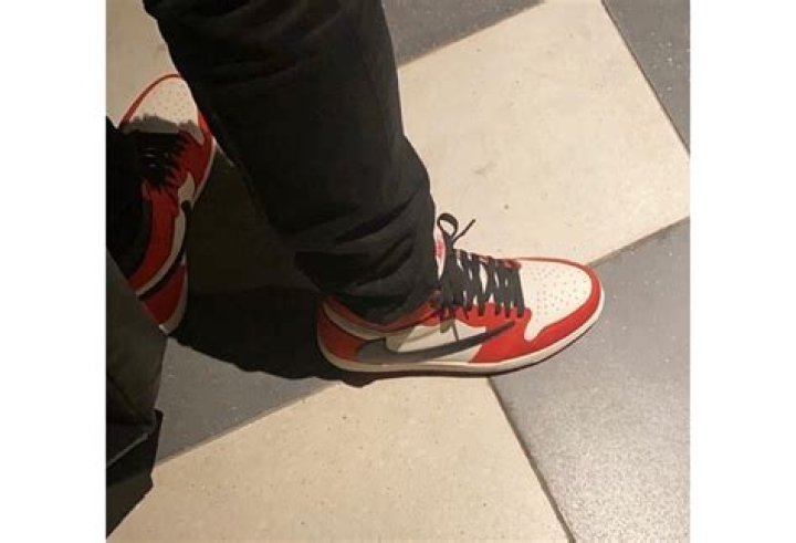 Offset Teases Sneakerheads With His 1-Of-1 Travis Scott Jordan 6