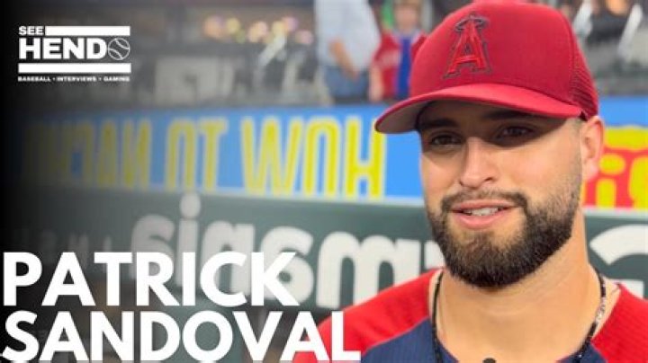 Patrick Sandoval biografía, edad, altura, esposo, net worth, familia
