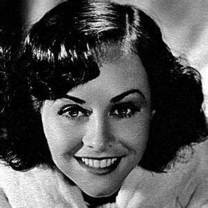 Paulette Goddard (Movie Actress) - Age, Birthday, Bio, Facts, Family, Net Worth, Height & More