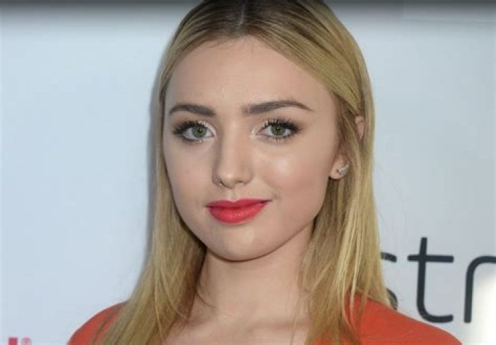 Peyton Roi List (TV Actress) - Age, Birthday, Bio, Facts, Family, Net Worth, Height & More